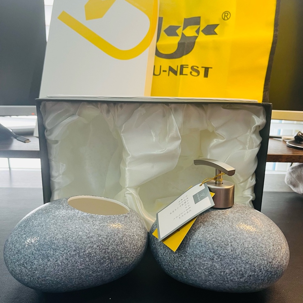 U-Nest Ceramics Amoi Blue/Gray Bath Accessory Set - Boxed with Tote Bag